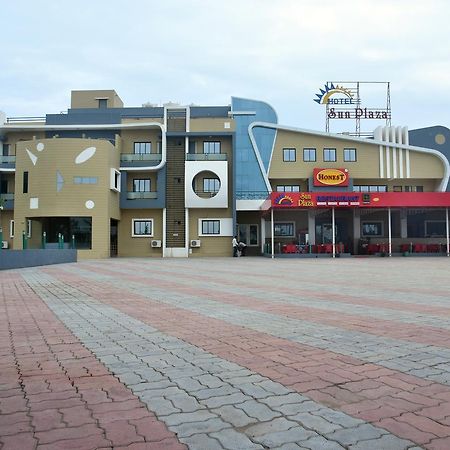 Hotel Sun Plaza Somnāth Buitenkant foto